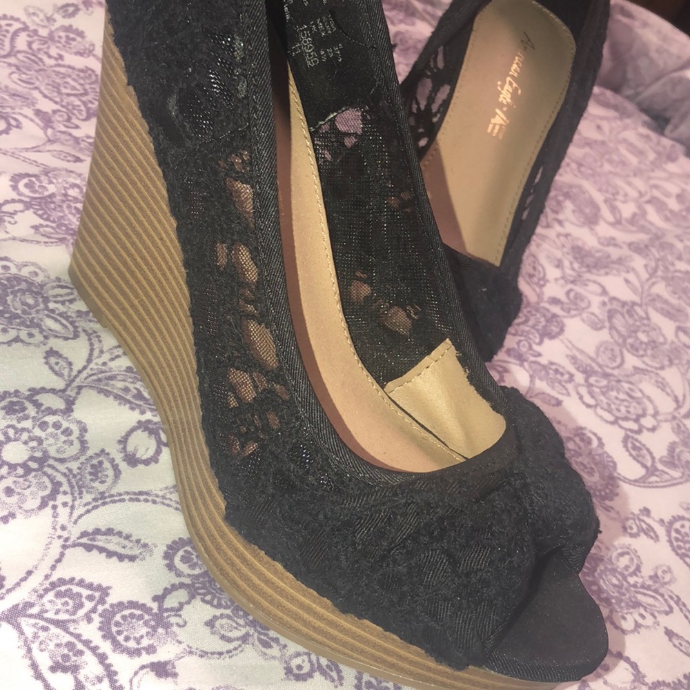 Black Lace Wedges